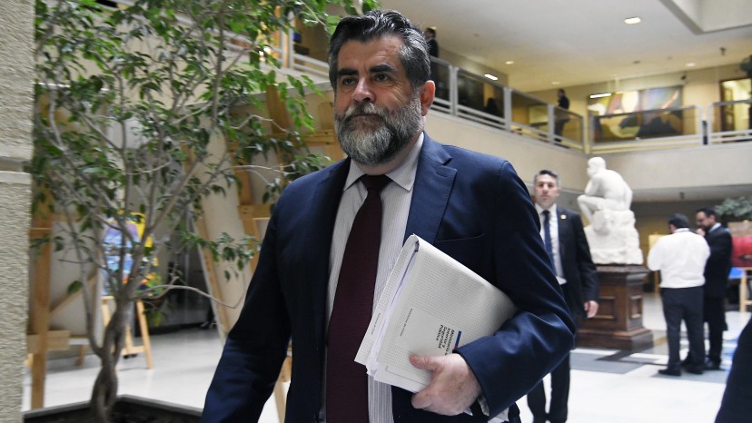 Por «razones personales» subsecretario Rodrigo Ubilla renunció a su cargo