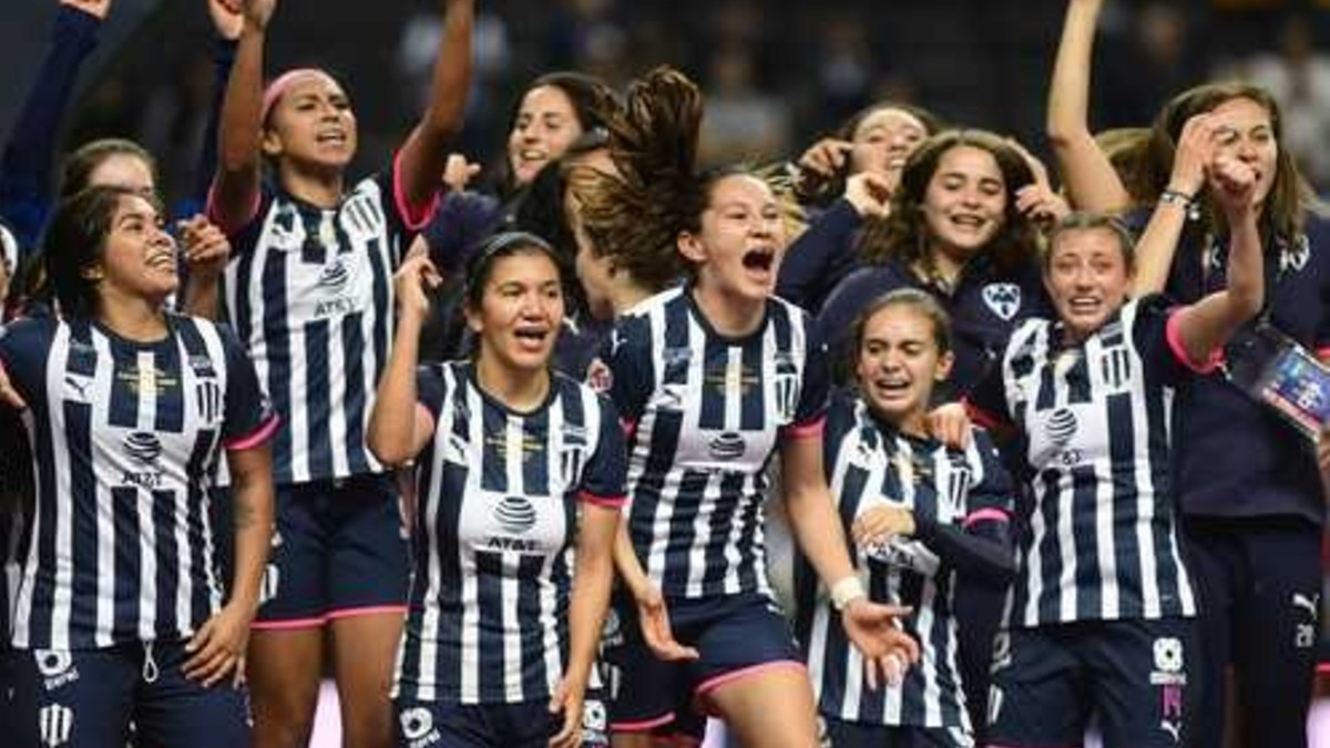 Ganadoras de Liga Femenil de fútbol en México no reciben lo prometido