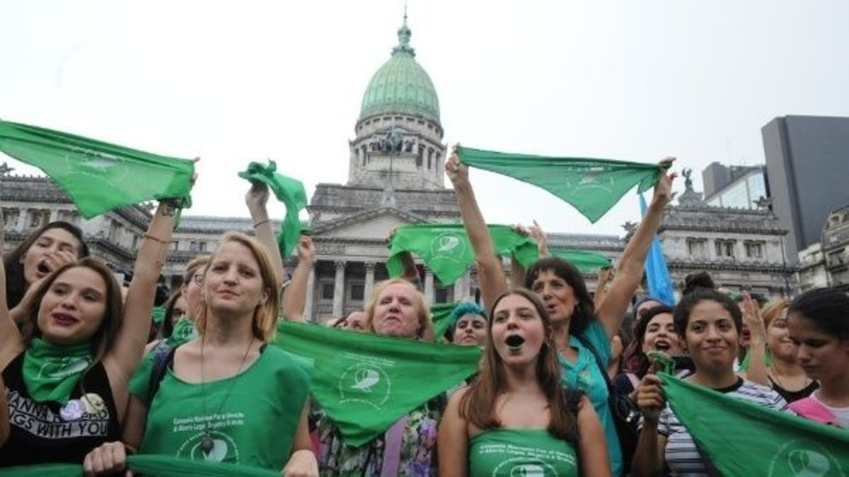 Nuevo gobierno de Argentina salda deuda social y presenta protocolo de aborto no punible