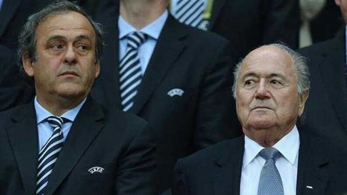 FIFA demanda a exdirigentes Blatter y Platini por corrupción