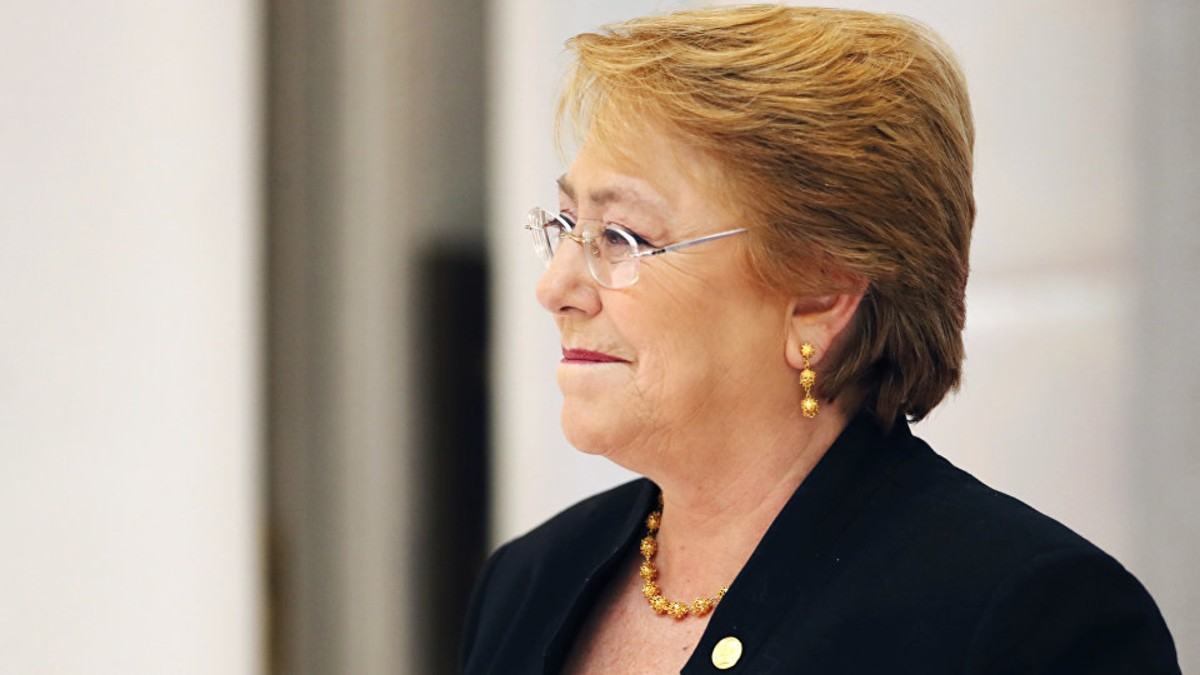 Bachelet respalda la creación de normas en el ciberespacio que no limiten los derechos humanos