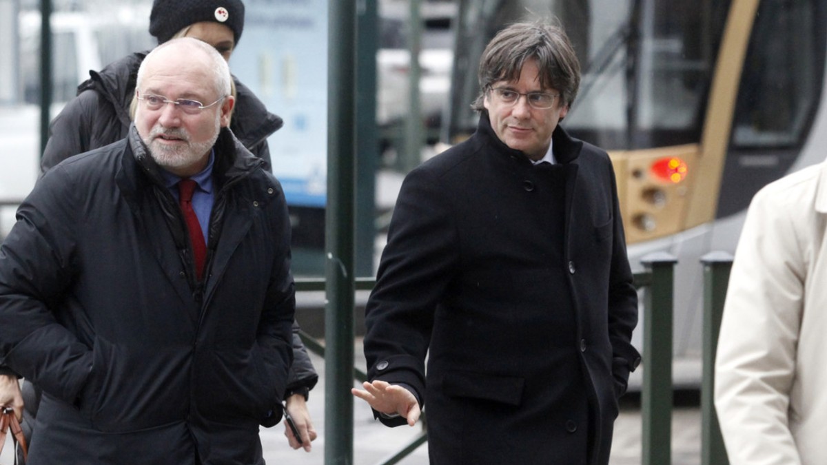 Fraude municipal pone en riesgo de extradición a Puigdemont