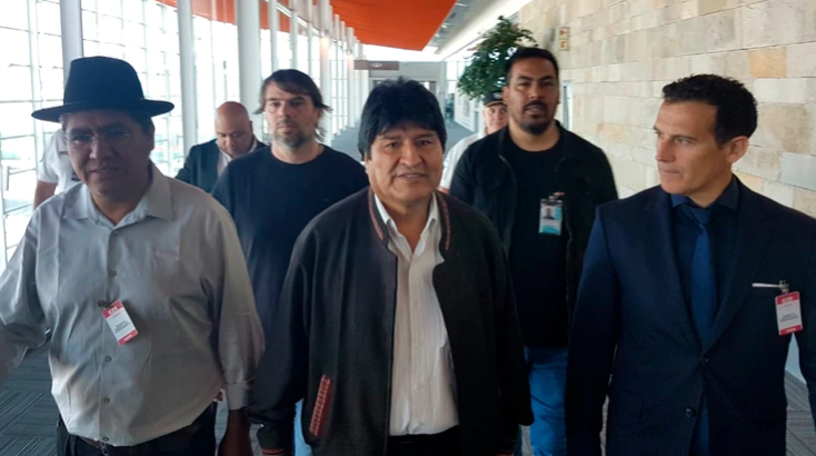 Evo Morales llegó a Argentina como refugiado político