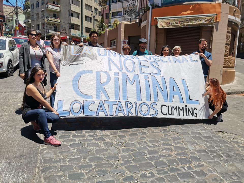 Valparaíso: Locatarios de calle Cumming rechazaron acusaciones de Prefecto de Carabineros