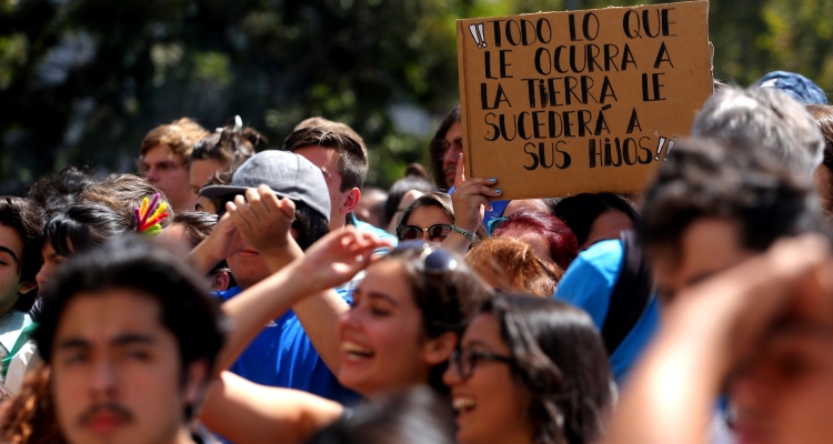 Encuesta Ipsos: Chile es el país donde más ha crecido la preocupación por el cambio climático