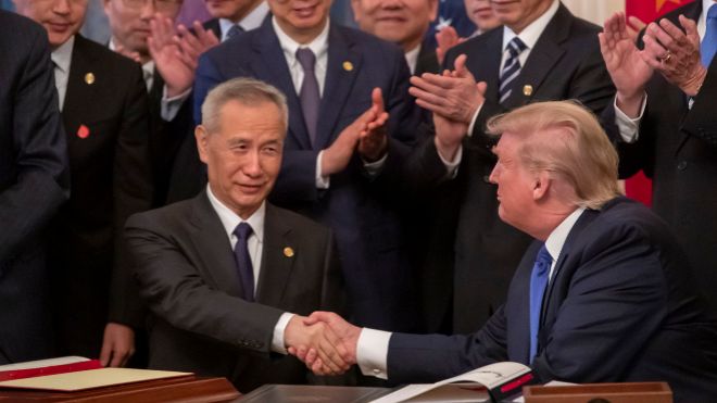 EE. UU. y China dan un respiro a los mercados con la firma de la primera fase del acuerdo comercial