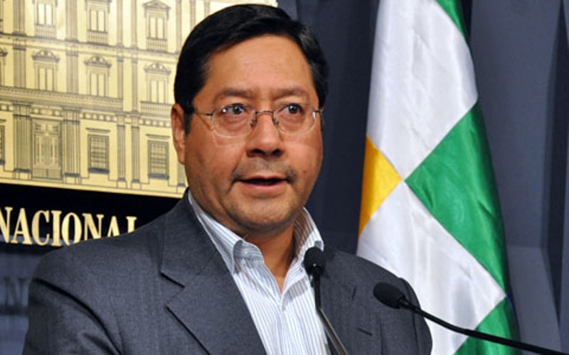 Luis Arce candidato presidencial por el MAS ya se encuentra en Bolivia