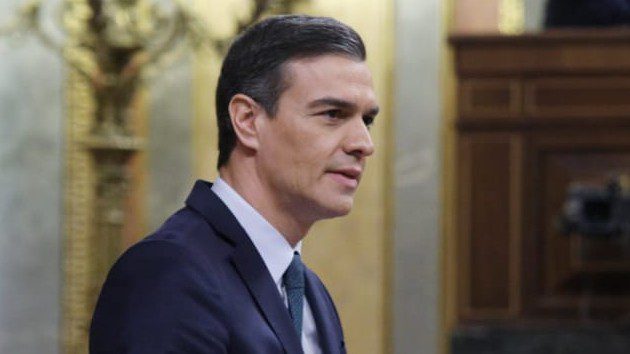 Sánchez logra la investidura como presidente del Gobierno español con una mayoría simple