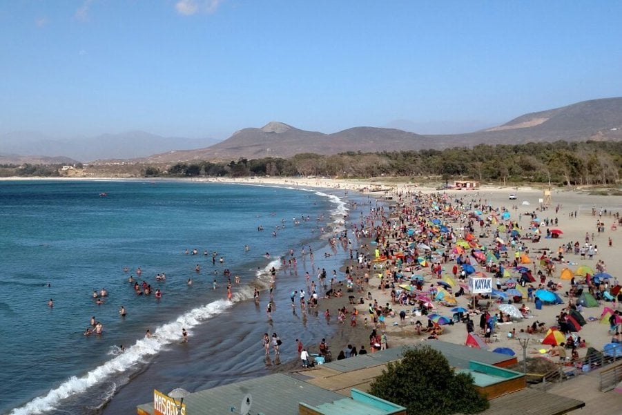 Armada: Sólo 113 de las 945 playas del país son aptas para el baño
