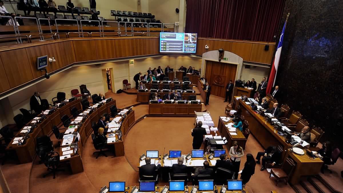 Senado votará este lunes 13 la «ley antisaqueos»