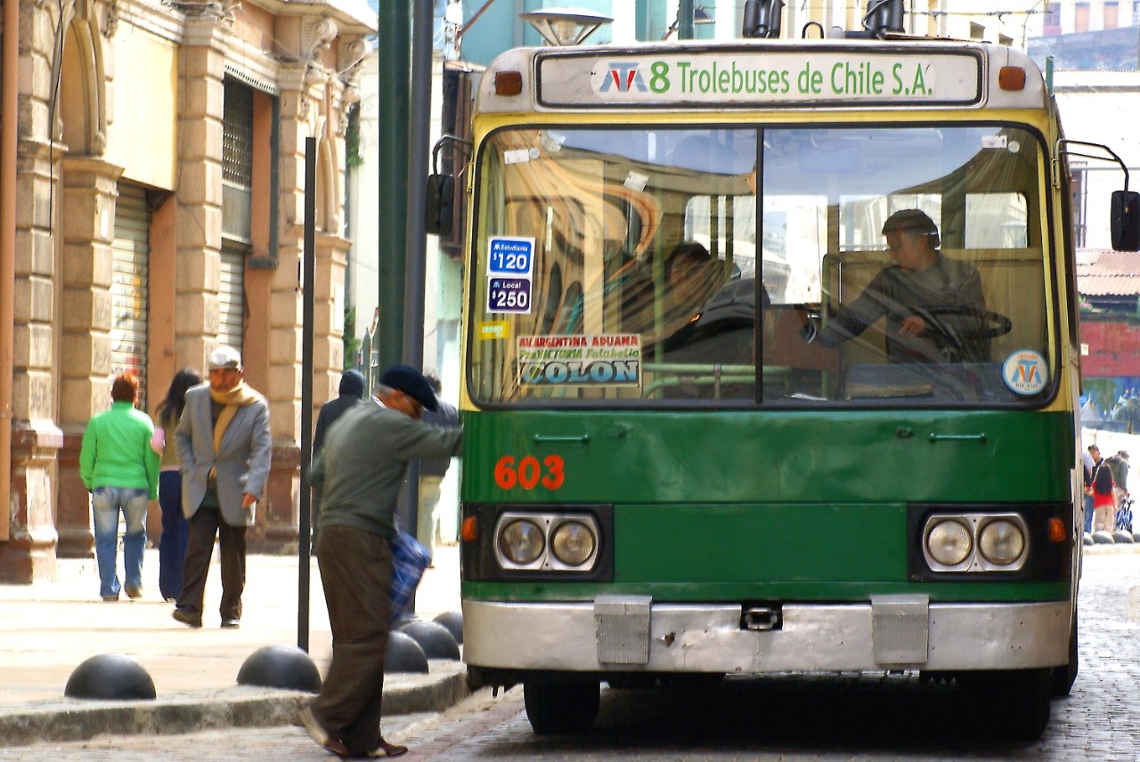 Trolebuses continuarán recorriendo Valparaíso e incluirán nueva ruta por avenida Pedro Montt