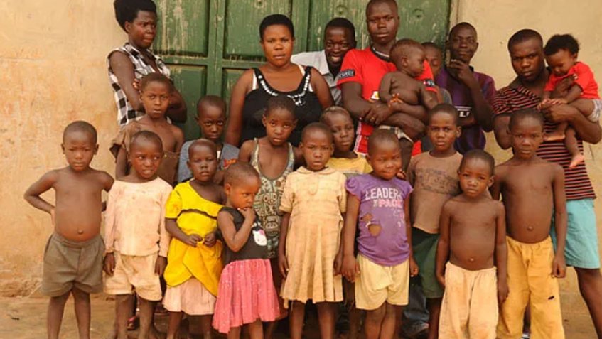 Historia de ugandesa que ha dado a luz 44 hijos refleja vulnerabilidad de mujeres en África