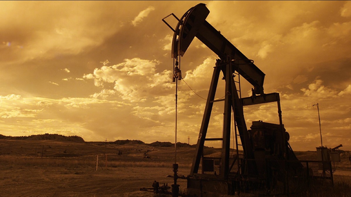 Petróleo y oro suben de precio tras el ataque iraní contra base militar de EE.UU. en Irak