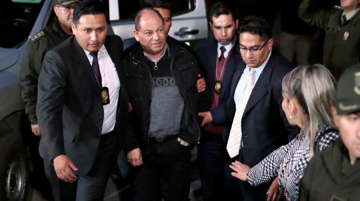 Régimen de Áñez arresta a exministro de Morales, Carlos Romero