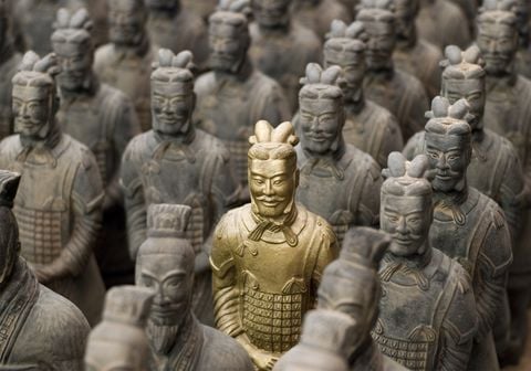 Descubren otros 200 guerreros de terracota en la tumba del primer emperador de China