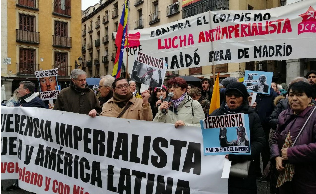 Movimientos sociales y Organizaciones políticas reciben con protestas a Guaidó en Madrid