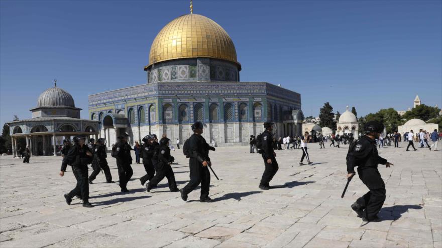 Heridos y detenidos en la represión israelí en una mezquita de Jerusalén