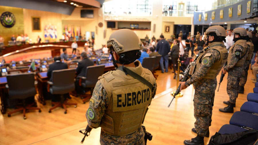 Asamblea Legislativa de El Salvador condenó toma militarizada ordenada por Bukele