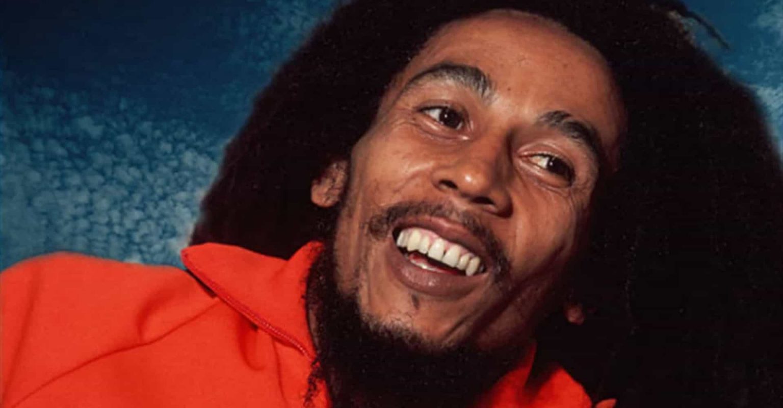 El Ciudadano Amantes del reggae recuerdan a Bob Marley a
