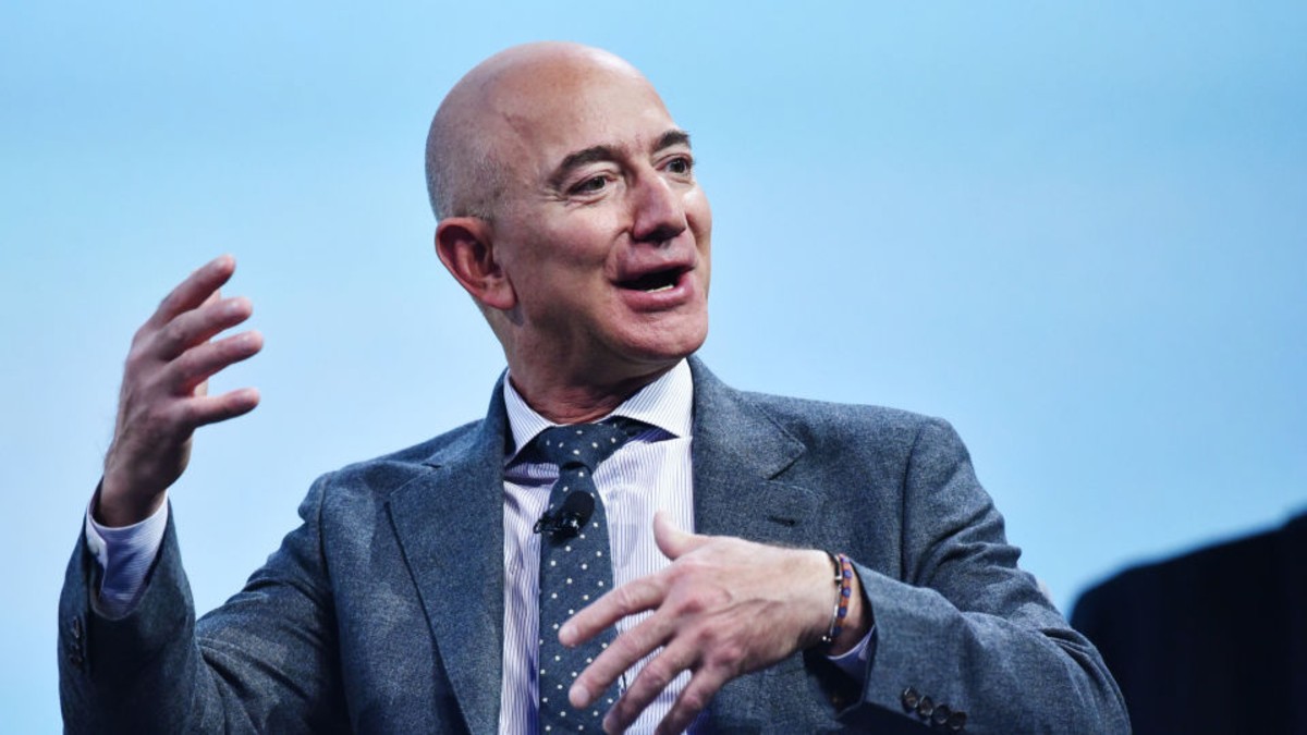 Empresario multimillonario Jeff Bezos crea una fundación para combatir el Calentamiento Global