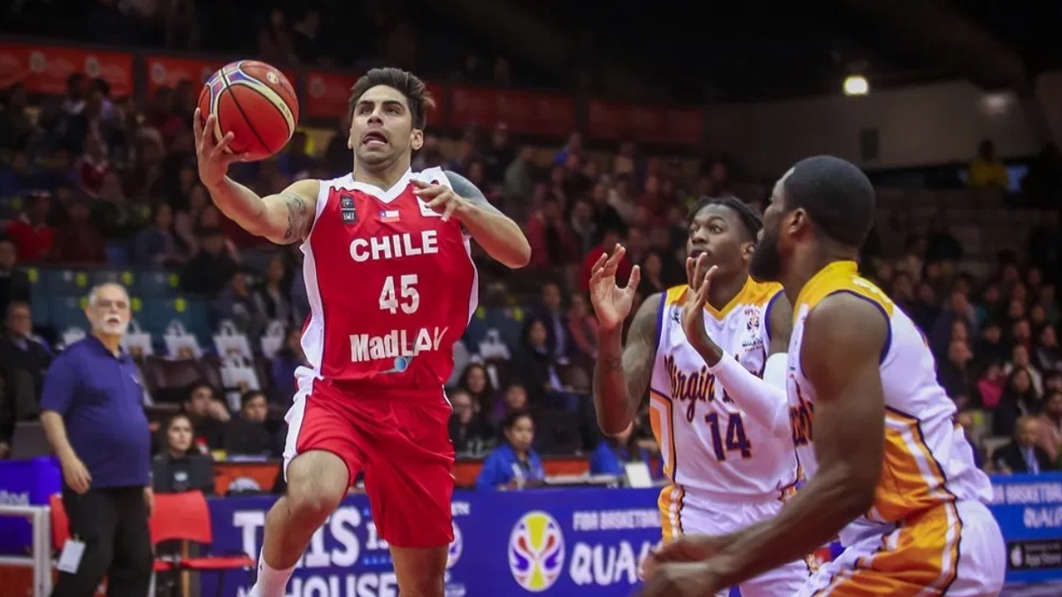 (Foto) Basquetbolistas chilenos protestan  contra violencia policial