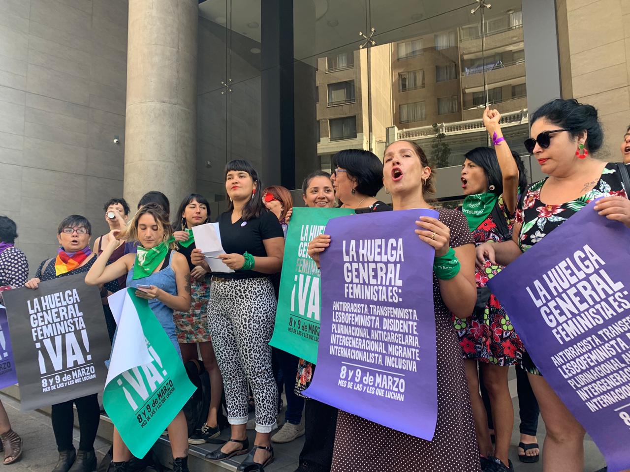 ‘Vamos a exigir nuestro derecho constitucional a manifestarnos’: Organizaciones feministas rechazan invitación a negociar del Gobierno