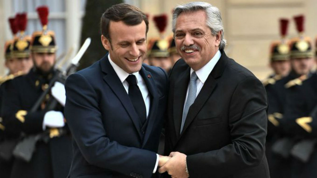 Macron afirma que Francia también apoyará a Argentina para renegociar con el FMI