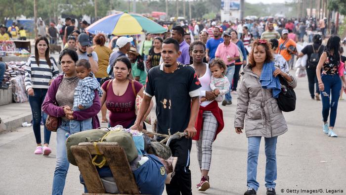 Bolivia aceptará la permanencia temporal de venezolanos por razones «humanitarias»