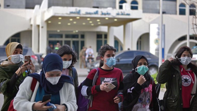 Francia e Irán cierran colegios por el coronavirus