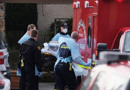 Reportan más de 400 casos de coronavirus en al menos 32 estados de los EE. UU.