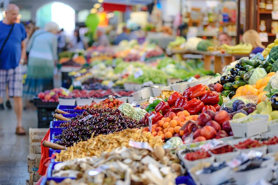 Precios mundiales de alimentos suben en junio por primera vez desde inicios del año