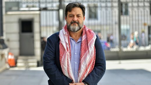 Activista Manu Pineda: «Esta crisis sanitaria está demostrando que la Unión Europea, como tal, no existe»
