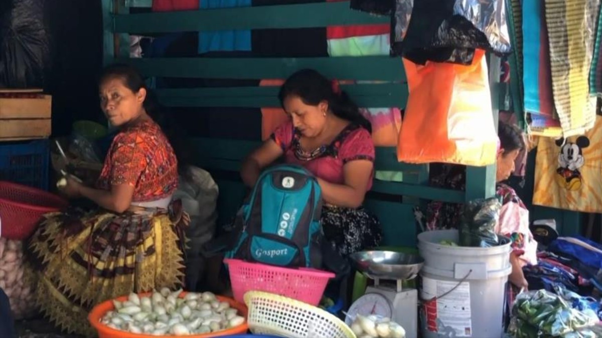 Indígenas guatemaltecos son vulnerados y discriminados por hablar en su idioma