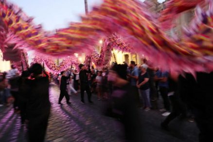 Ministerio de las Culturas anuncia reorientación de recursos: $15 mil millones irán al sector artístico