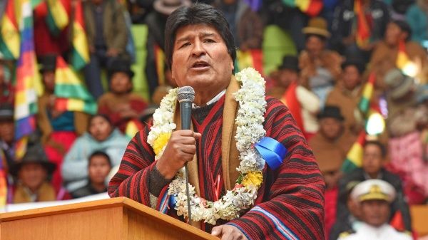 Evo Morales continúa la campaña electoral desde Argentina