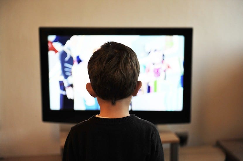 #QueLaTeleEduque: La campaña que promueve contenidos educativos y culturales en la TV abierta durante la pandemia