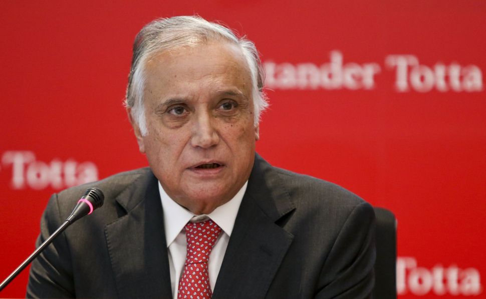 A causa del coronavirus muere el presidente de Banco Santander en Portugal