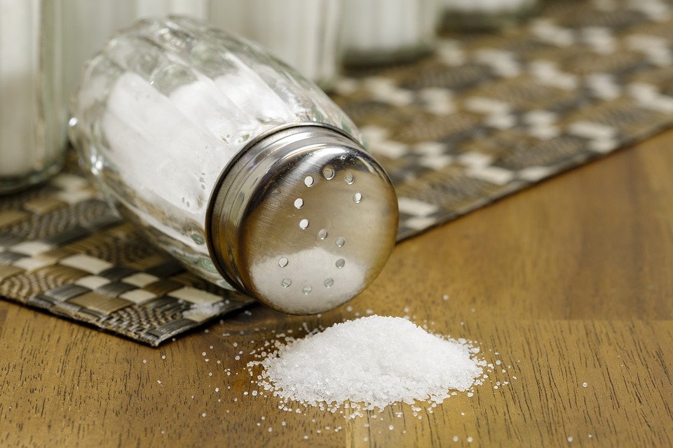 ¿Tiene la sal un impacto negativo sobre nuestro sistema inmune?