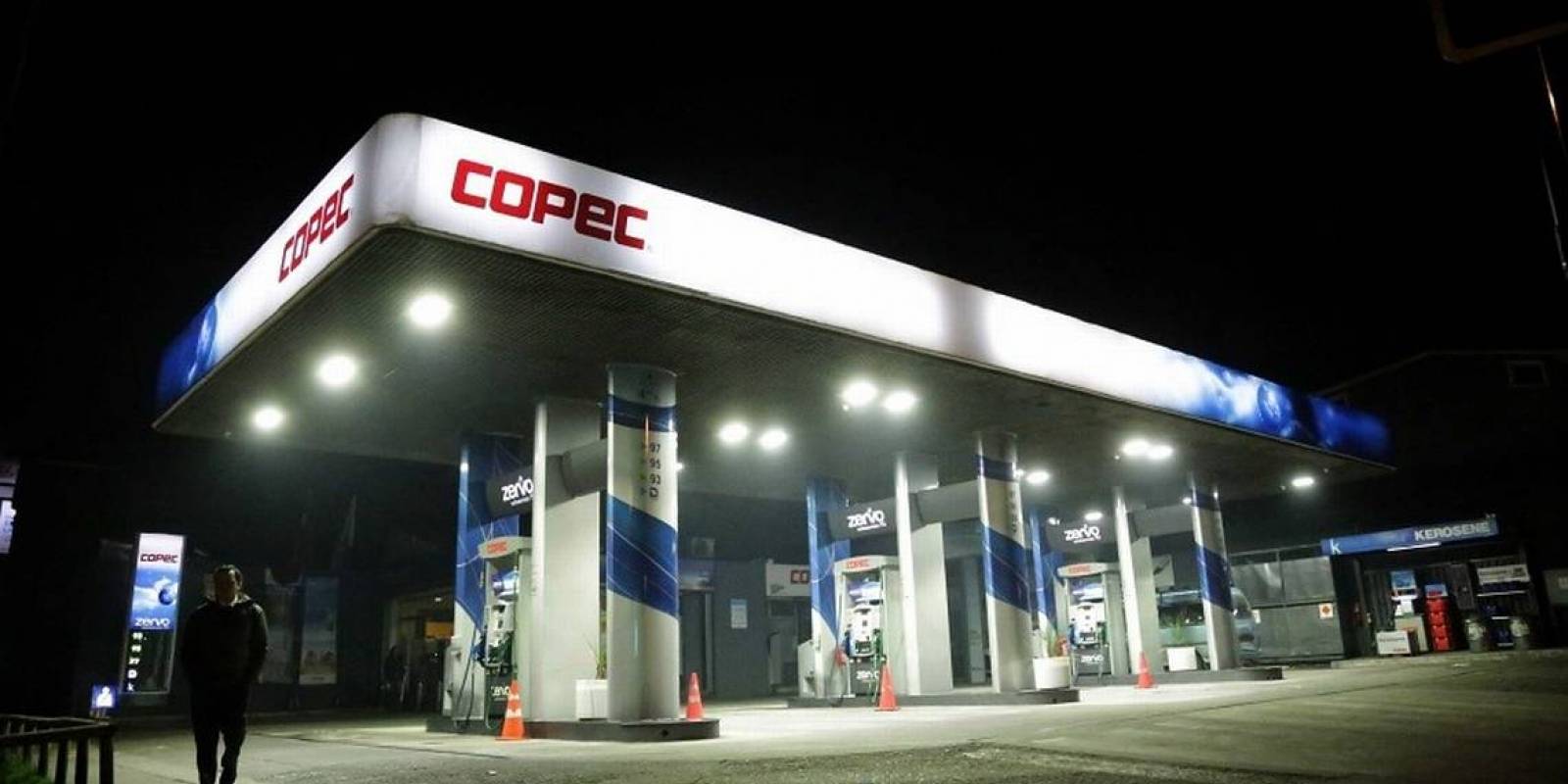 Copec responde a denuncia de trabajador y asegura que este cuenta con instalaciones a las que puede acceder
