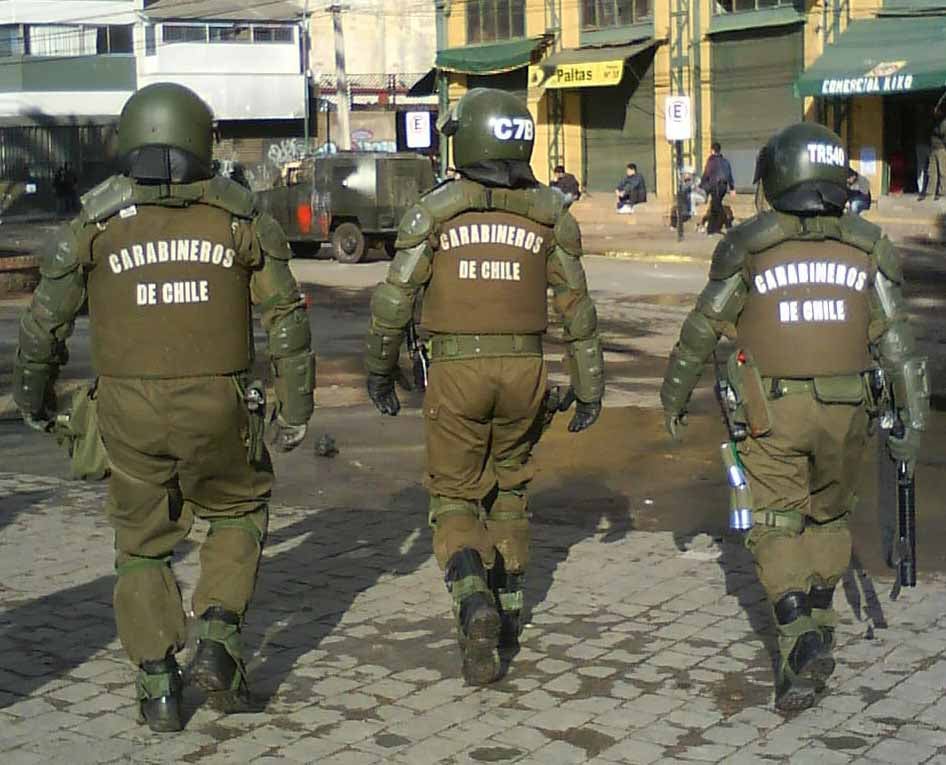 INDH presenta querella por torturas de Carabineros a mujer embarazada que sufrió aborto