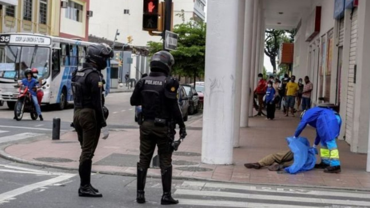 Ecuador: Defensoría del Pueblo demanda al Estado por pérdida de cadáveres en Guayaquil