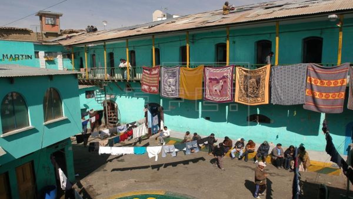 Defensoría del Pueblo de Bolivia plantea indulto para prevenir covid-19 en cárceles