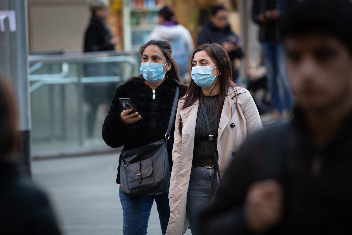 Cataluña obligará a todos los ciudadanos a usar mascarilla fuera del hogar