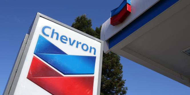 Petroleras estadounidenses podrán operar en Venezuela hasta diciembre, pero con límites
