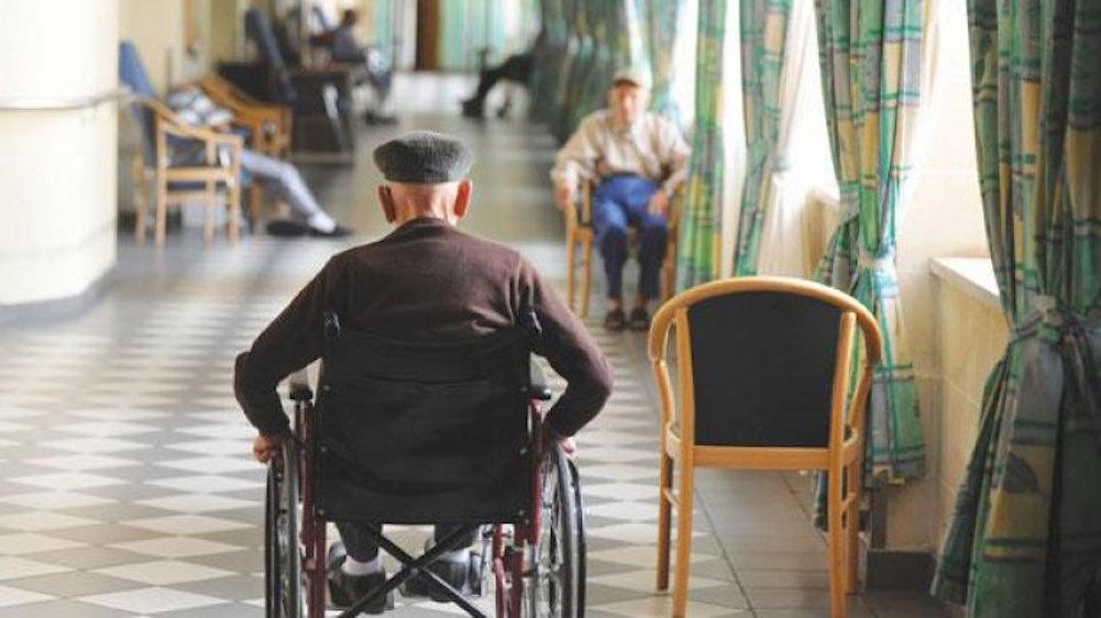 Ingleses temen que haya más de 7 mil muertos por Covid-19 en residencias para ancianos