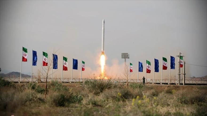 (Video) Lanzamiento de satélite militar reaviva tensiones entre EE. UU e Irán