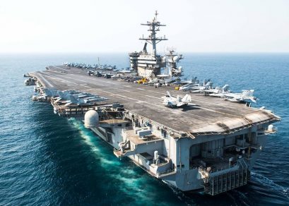 Más de 800 tripulantes del portaviones USS Theodore Roosevelt dan positivo por covid-19