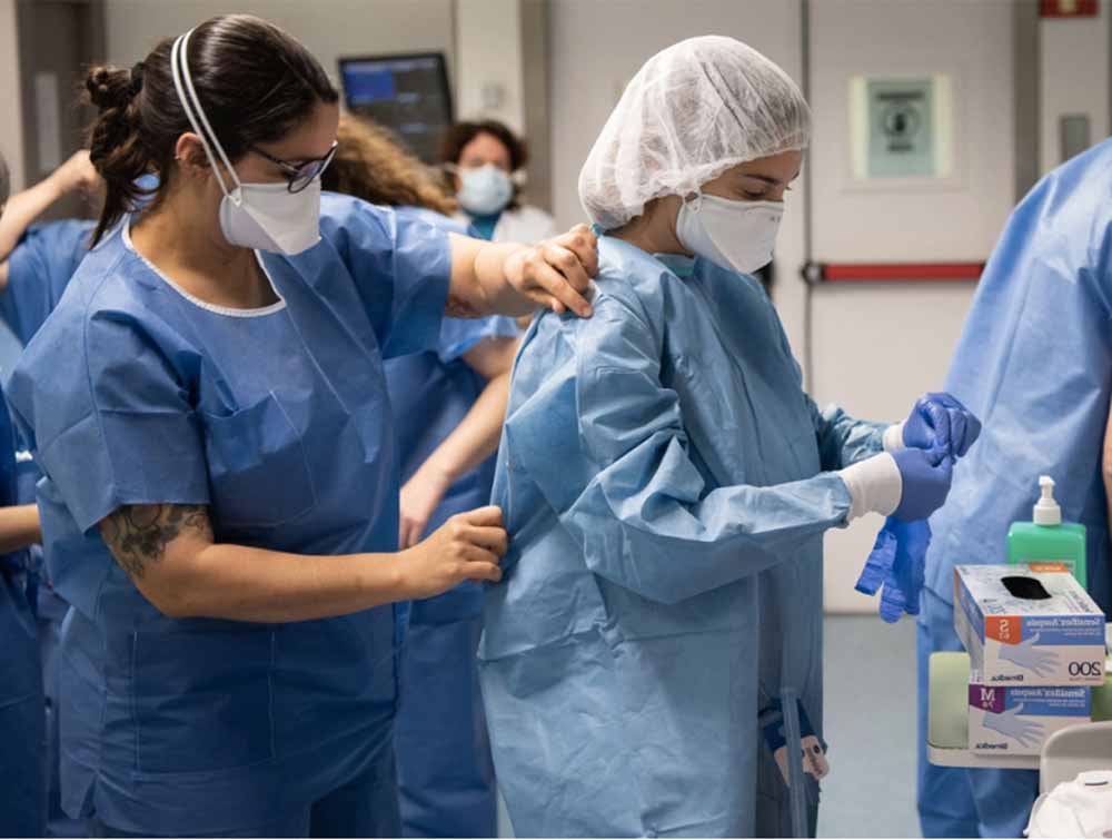 Andrea Rastello, presidenta del Colegio de Enfermeras: «Llamamos al Gobierno a detener despidos y recortes presupuestarios en la salud pública»