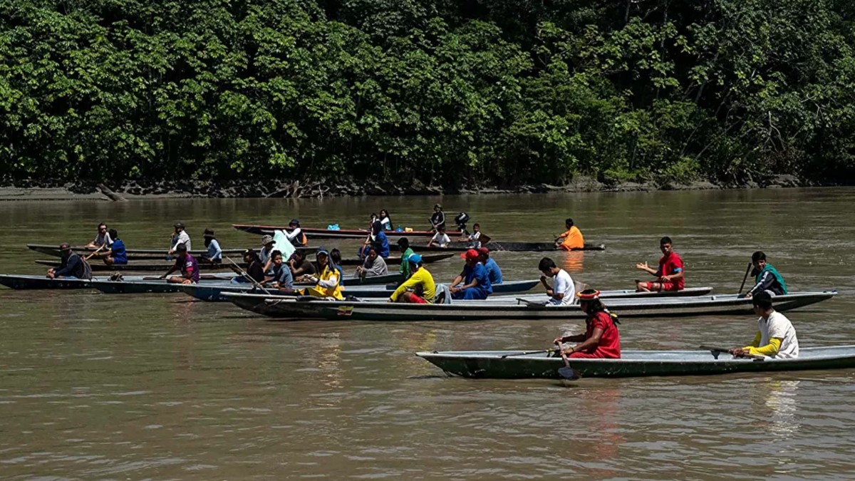 Indígenas ecuatorianos inician vigilia en la Amazonía a la espera de justicia