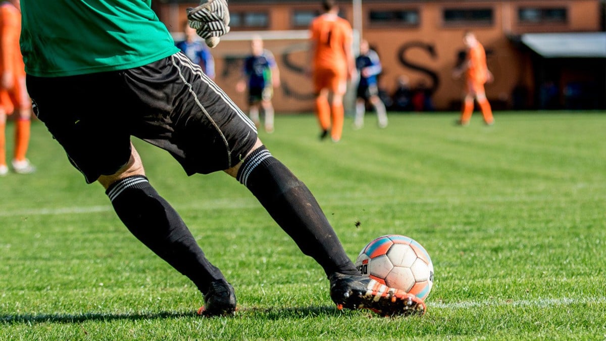 ¡Entérate! Resumen de reprogramación del fútbol a nivel mundial en medio del COVID-19